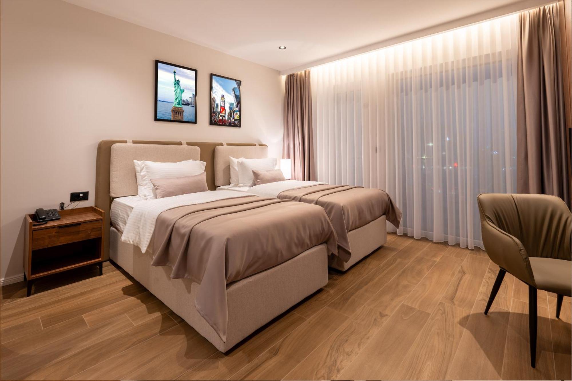 Ruby Hotel Prishtina Pristina Extérieur photo