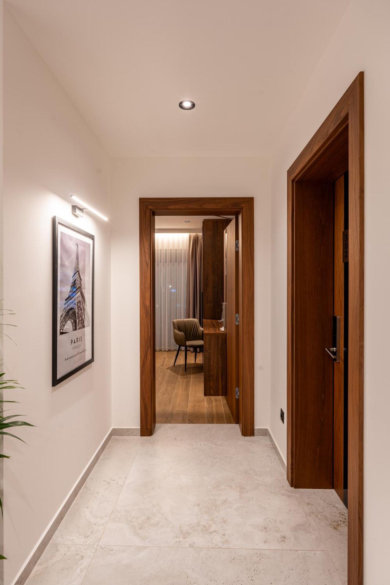 Ruby Hotel Prishtina Pristina Extérieur photo