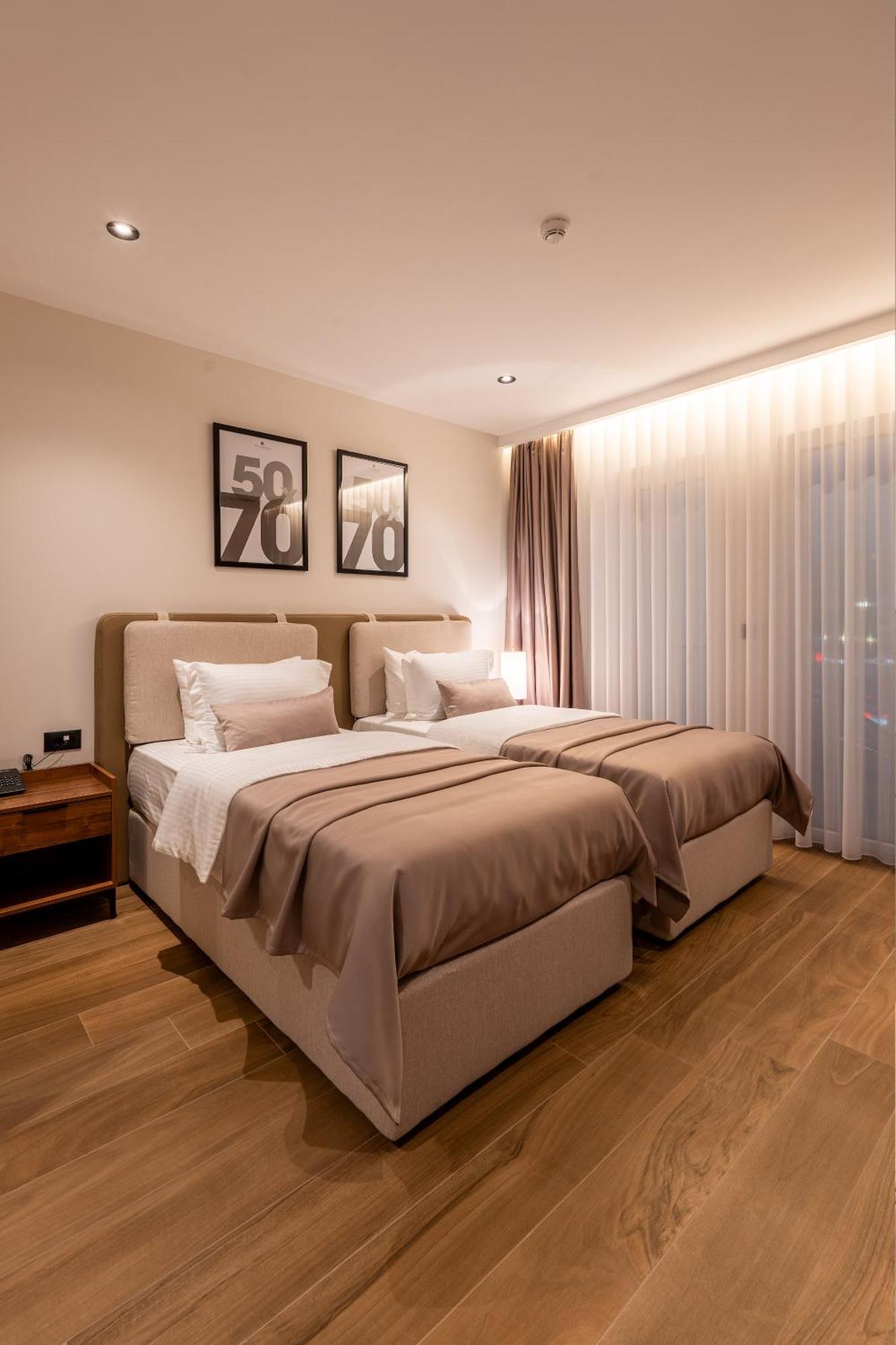 Ruby Hotel Prishtina Pristina Extérieur photo
