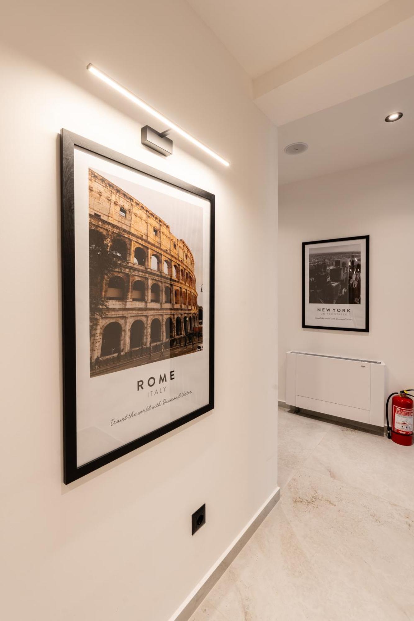 Ruby Hotel Prishtina Pristina Extérieur photo