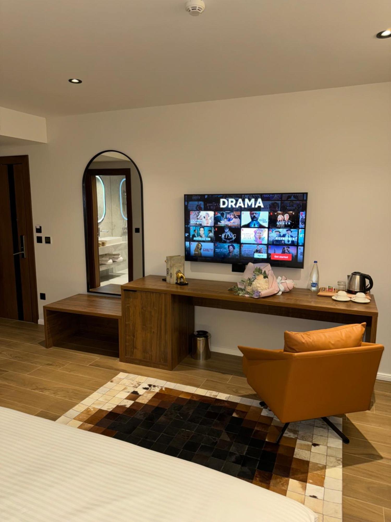 Ruby Hotel Prishtina Pristina Extérieur photo